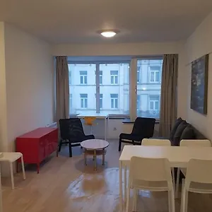 Apartamento 2 Bedrooms, Bruxelas